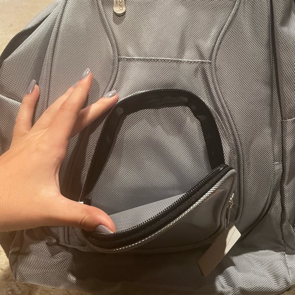 WI Badgers 19 In Laptop Backpack - Picture 2 of 9